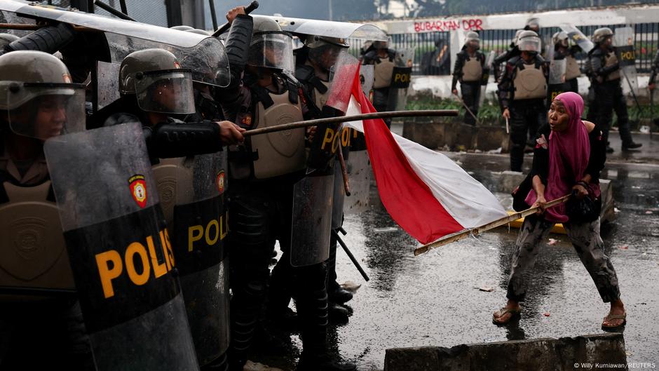 Indonesia: Students to stage protest at parliament  – DW – 09/04/2025
