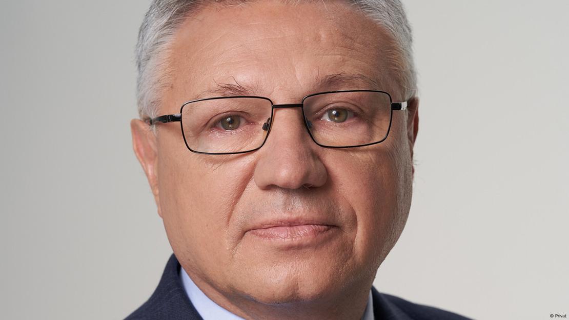 Велизар Шаламанов 