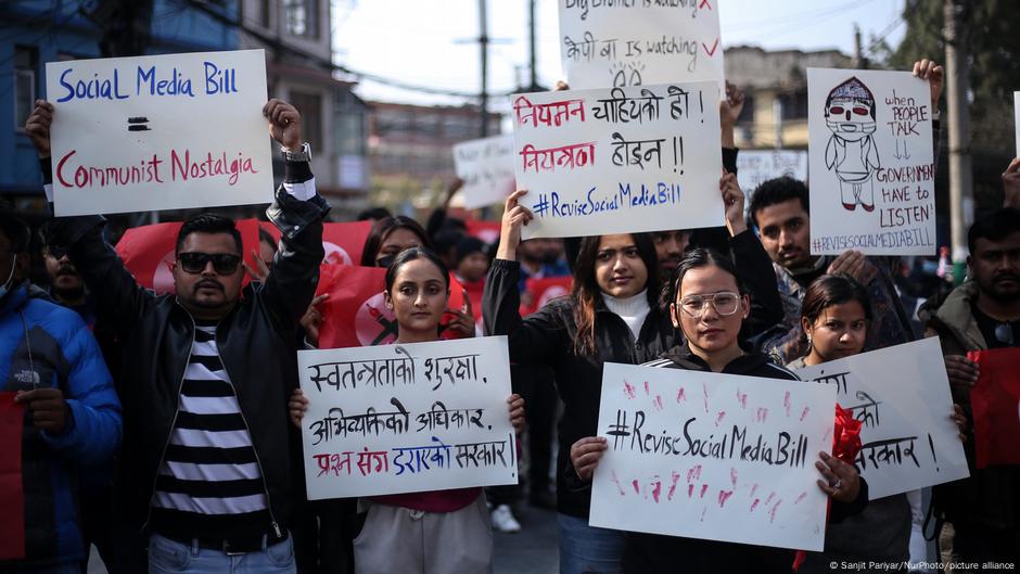 Nepal to block Facebook, YouTube, X, LinkedIn, others – DW – 09/04/2025