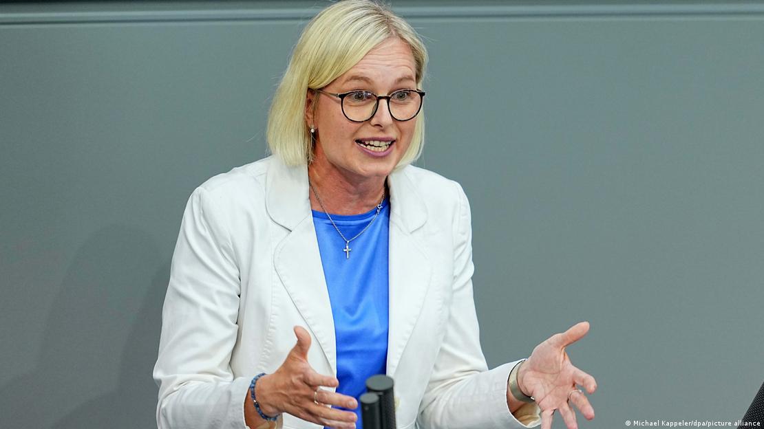 Christiane Schenderlein spricht im Bundestag