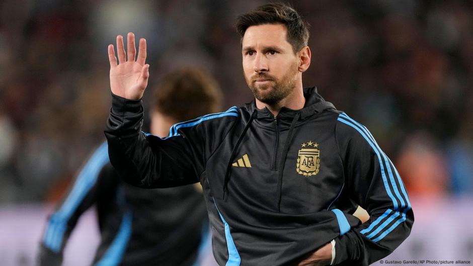ميسي يواصل إثارة التكهنات بشأن مشاركته في كأس العالم 2026