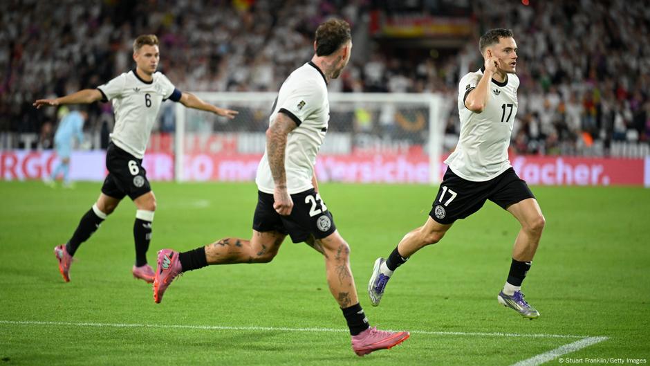 DFB-Team-Aufatmen-nach-Sieg-gegen-Nordirland