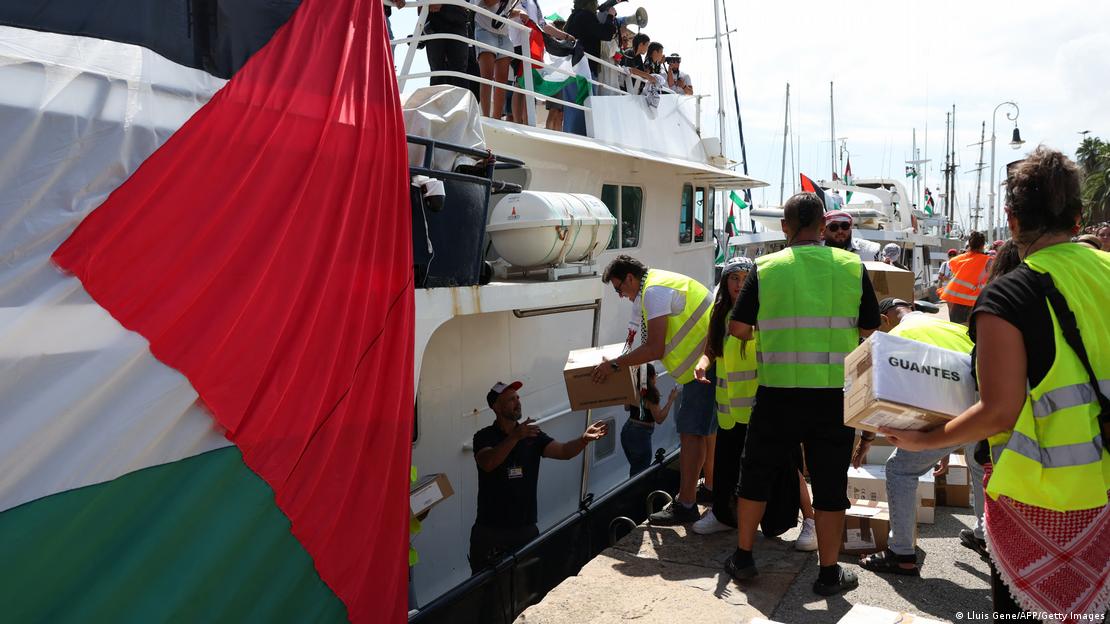 Küresel Sumud Filosu'nda toplam 300 ton yardım malzemesi bulunduğu tahmin ediliyor.