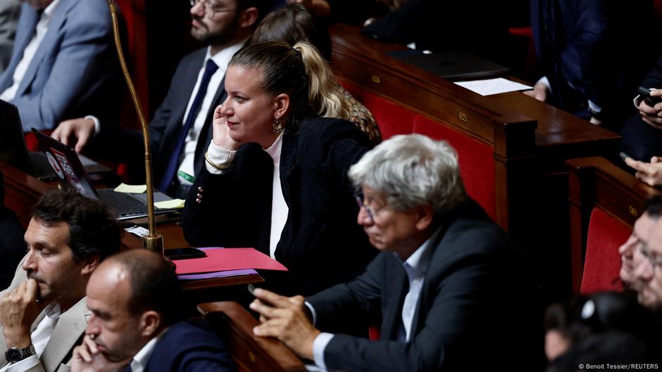 Matild Pano, predsednica levičarske stranke „Nepokorna Francuska“ tokom Bajruovog govora: opozicija je jednoglasno glasala protiv premijera, oni su pre svega zainteresovani za nove izbore