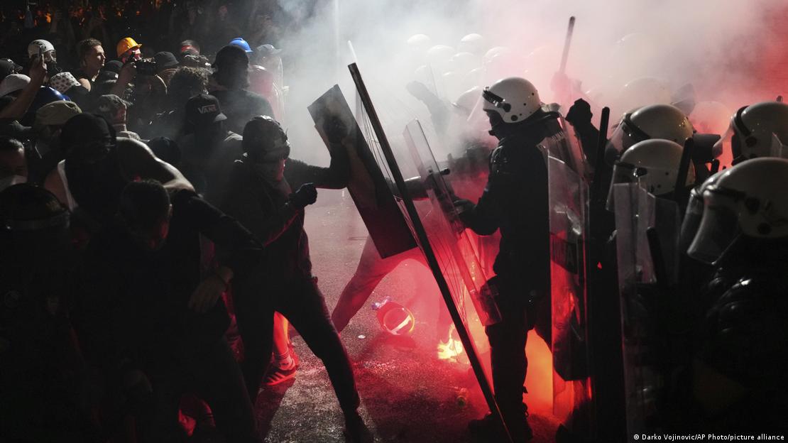 Sukob policije i demonstranata