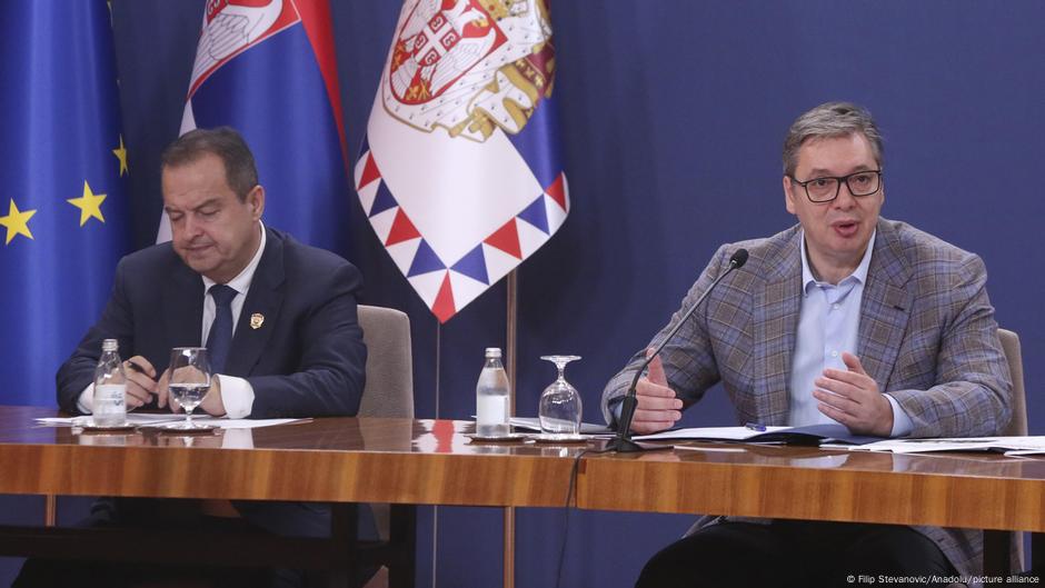 Ministar unutrašnjih poslova Ivica Dačić i predsednik Srbije Aleksandar Vučić (arhivska fotografija)