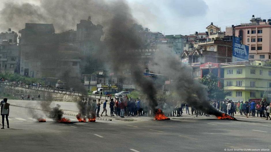 Nepal PM resigns as anti-corruption protests escalate DW 09/09/2025