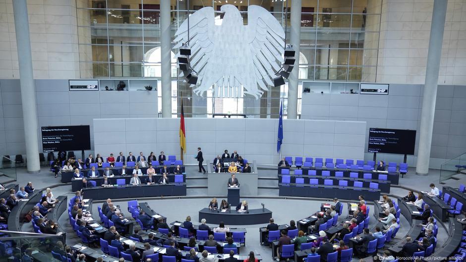Pracownicy kilku posłów AfD nie wejdą już do Bundestagu