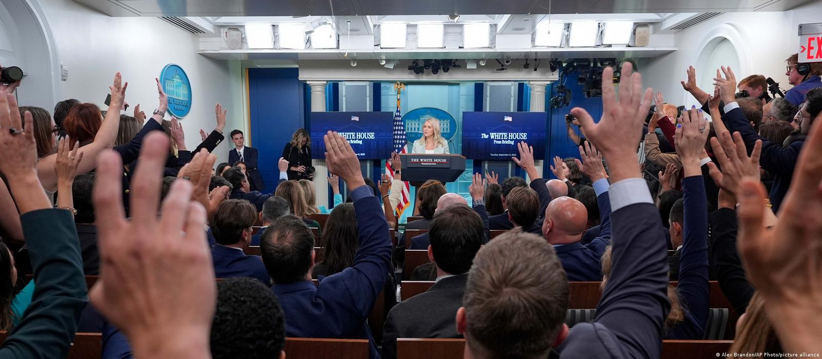 白宫推出新网站羞辱记者专家警告危及新闻自由