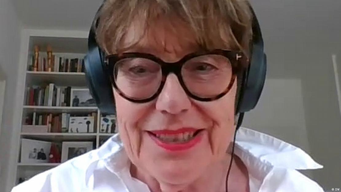 Kriminolog Susanne Karstedt, DW'nin internet üzerinden görüntülü olarak sorularını yanıtlarken.
