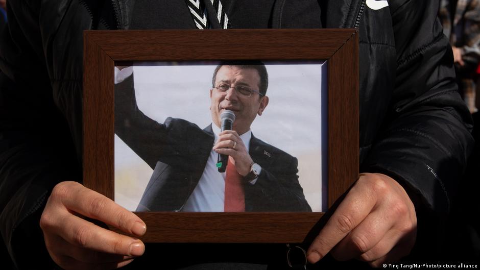 İmamoğlu'na sosyal medya kısıtlaması: Nerede kalmıştık?