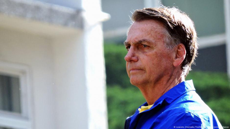 Brazil: Jair Bolsonaro hospitalized after feeling 'unwell' DW 09/16/2025