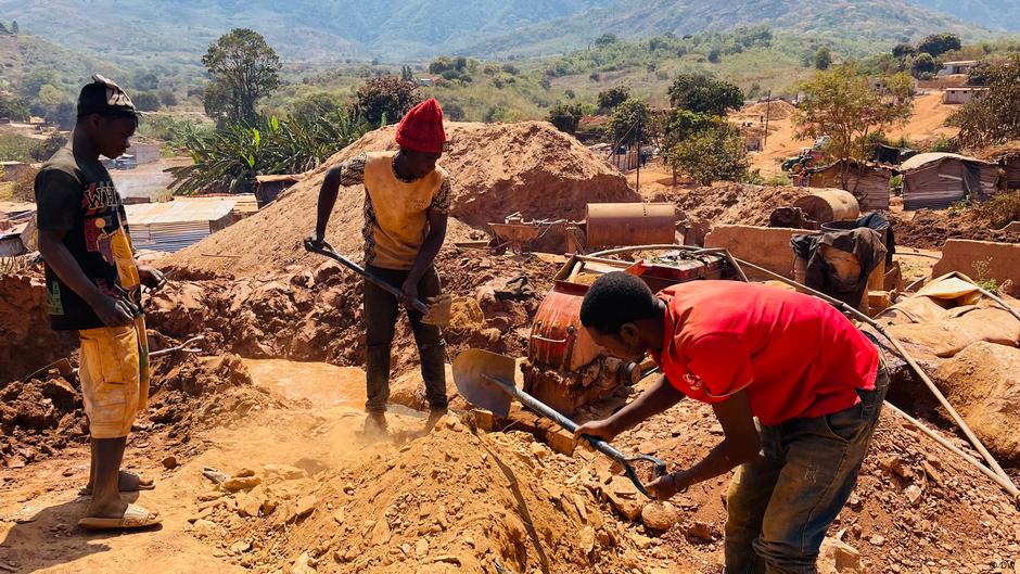 Gold, greed, poison: How illegal mining is polluting Mozambique's rivers