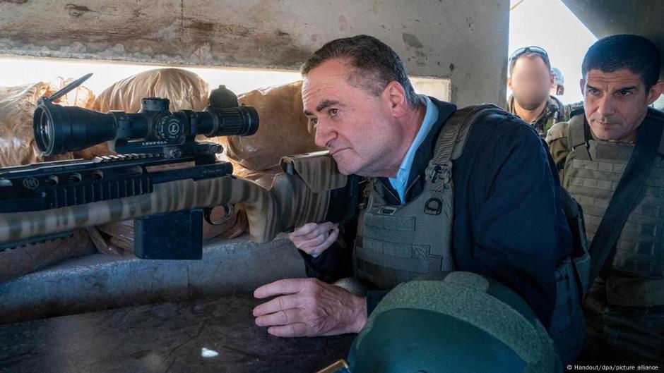 Israels-Verteidigungsminister-Gaza-brennt-