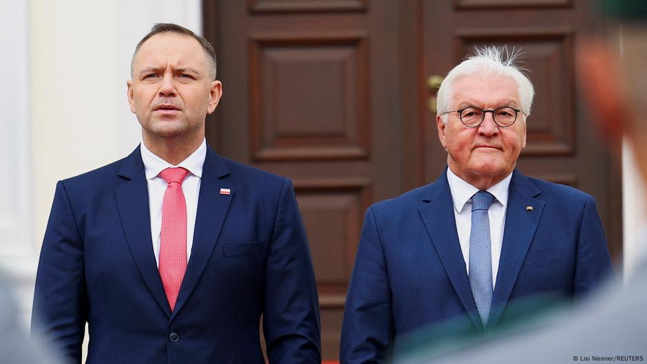 Niemiecki dziennik o wizycie Nawrockiego. „Powinien popłynąć inny sygnał”