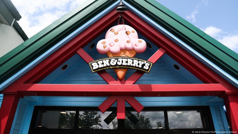 Jerry of Ben & Jerry's steps down from ice cream company – DW – 09/17/2025