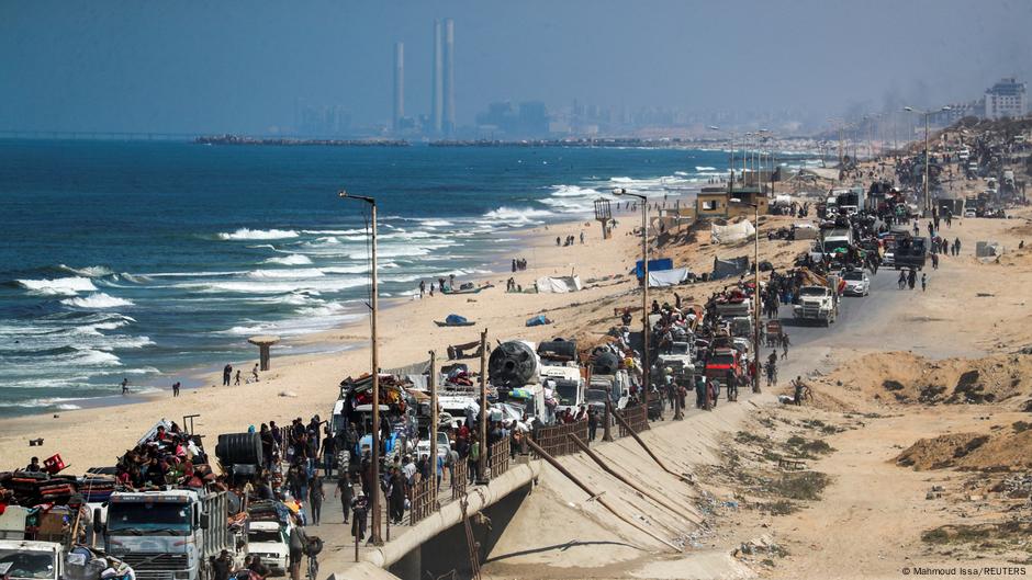 Middle East updates: EU proposes Israel sanctions over Gaza