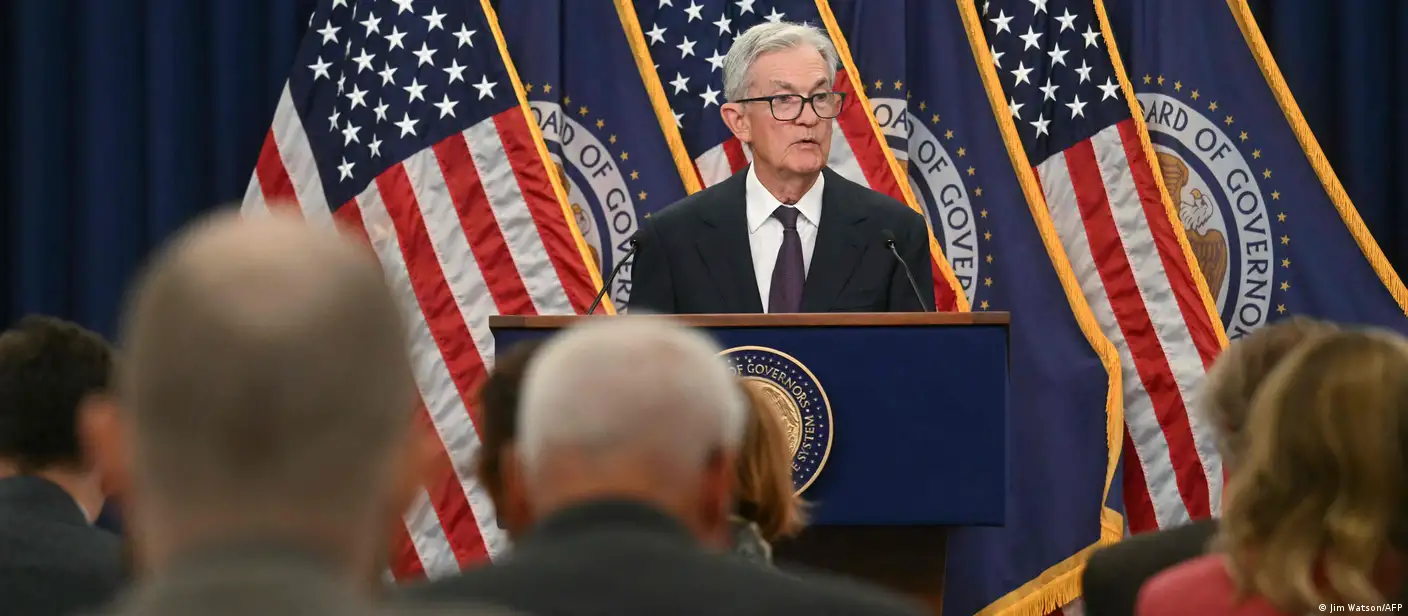 美联储会时隔九月降息鲍威尔重申决策独立