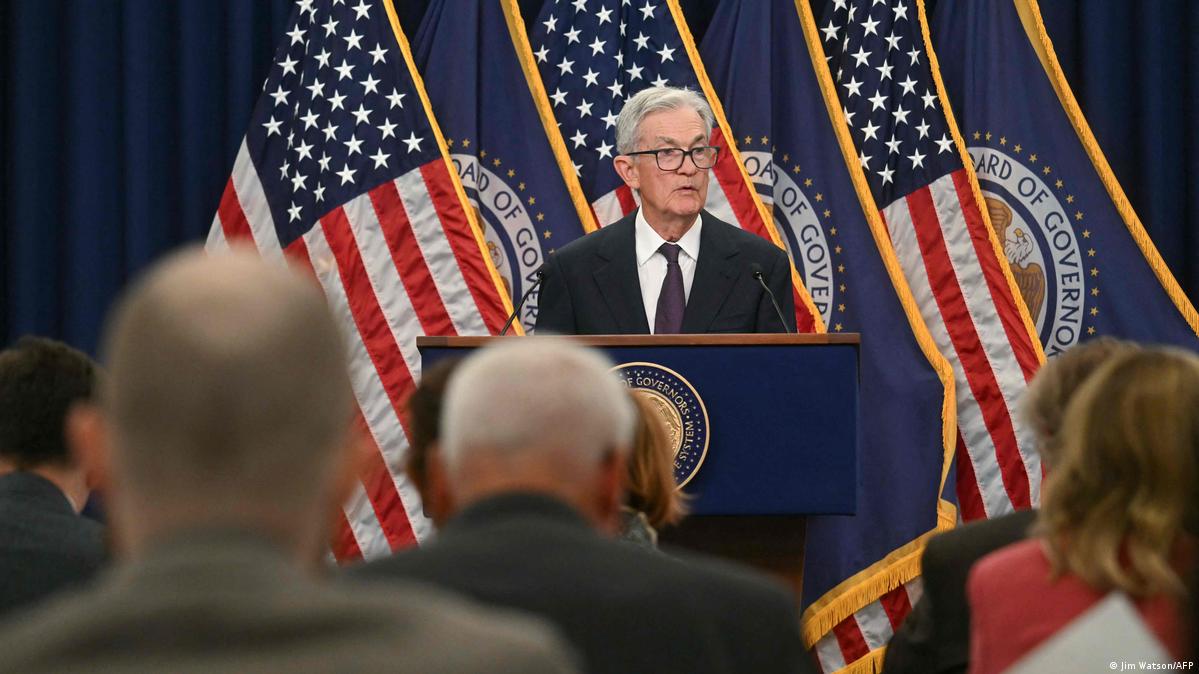 美联储会时隔九月降息鲍威尔重申决策独立