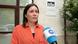 Femeie în bluză portocalie în timpul unui interviu pentru DW, în spatele ei o clădire pe care se vede inscripția ZdG | Natalia Zaharescu Femeie în bluză portocalie în timpul unui interviu pentru DW, în spatele ei o clădire pe care se vede inscripția ZdG | Natalia Zaharescu