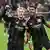 Torjubel Jonathan Burkardt und Ansgar Knauff von Eintracht Frankfurt