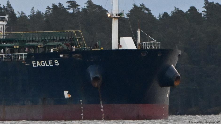 Finland: Court dismisses Baltic Sea cable cuts case  DW  10/03/2025