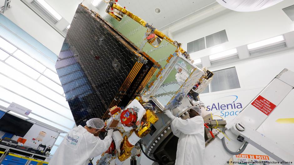 Airbus, Leonardo y Thales fusionan su actividad espacial frente a gigantes de EE. UU.