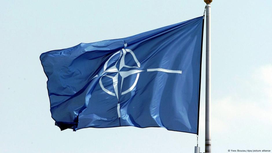 „Strzelać czy nie strzelać? Oto jest pytanie”. Niemiecka prasa o rozterkach NATO