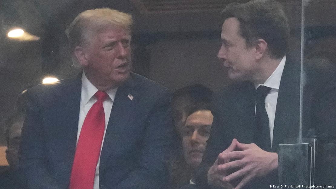 Дональд Трамп и Илон Маск снова общаются после публичной ссоры, сентябрь 2025 года Дональд Трамп и Илон Маск снова общаются после публичной ссоры, сентябрь 2025 года