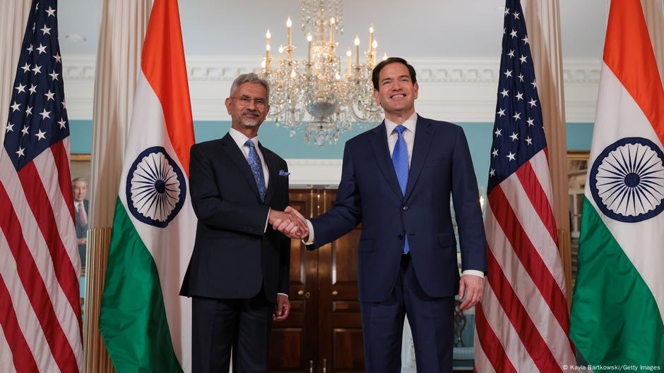 Indian ministers visit US amid tariff, H-1B visa uncertainty  DW  09/22/2025