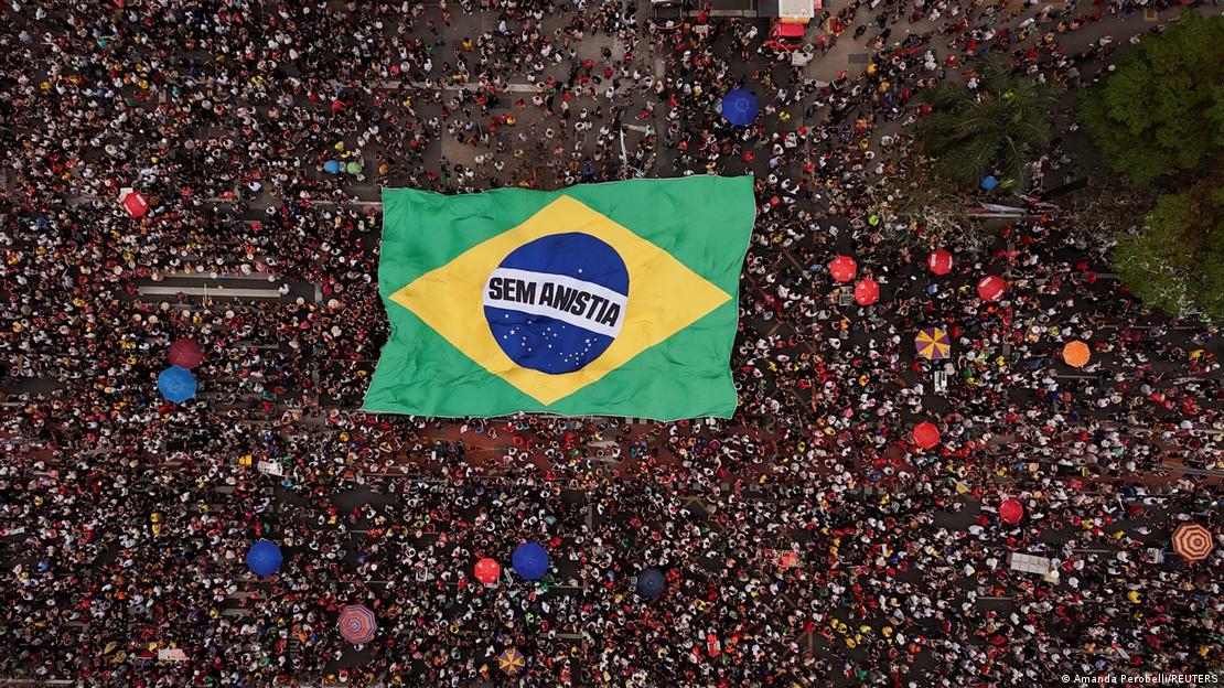 Vista aérea de la protesta contra el Congreso y la ley de amnistía.