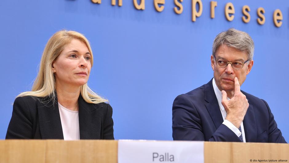 Ministar saobraćaja Patrik Šnider i nova direktorka Nemačkih železnica Evelin Pala
