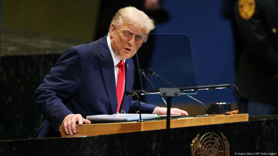 Predsednik SAD Donald Tramp za govornicom Generalne skupštine UN 23. septembra 2025.