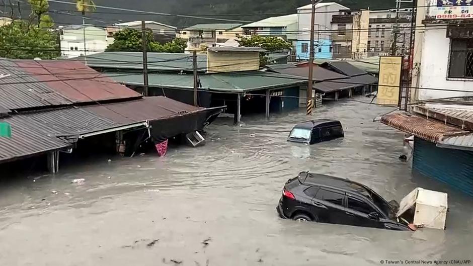 সুপার টাইফুন রাগাসা-র তাণ্ডব হংকং, তাইওয়ানে, মৃত ১৪