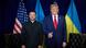 Presiden Ukraina Volodymyr Zelensky dan Presiden AS Donald Trump berdiri di bersama di depan bendera Amerika dan Ukraina , Selasa (23/09) Presiden Ukraina Volodymyr Zelensky dan Presiden AS Donald Trump berdiri di bersama di depan bendera Amerika dan Ukraina , Selasa (23/09)