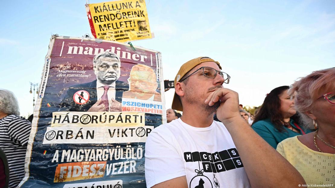 Διαδήλωση κατά της κυβέρνησης Όρμπαν στη Βουδαπέστη Διαδήλωση κατά της κυβέρνησης Όρμπαν στη Βουδαπέστη
