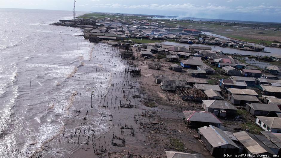 Coastal Erosion Threatens Entire Communities In Nigeria coastal-erosion-threatens-entire-communities-in-nigeria