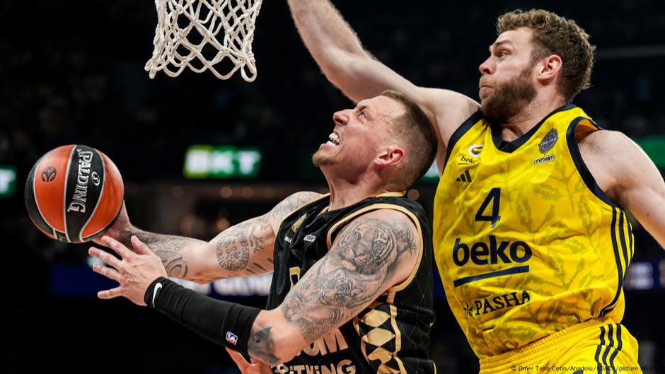 Basketball's EuroLeague: Second only to the NBA  DW  09/26/2025