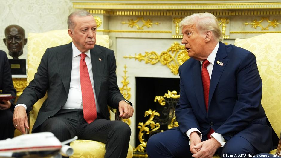 Трамп закликав Ердогана не купувати російську нафту