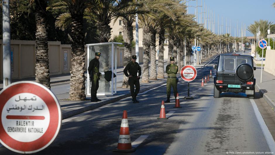 صحيفة: جنرال جزائري يفلت من حراسه ويصل إسبانيا كمهاجر "سري"