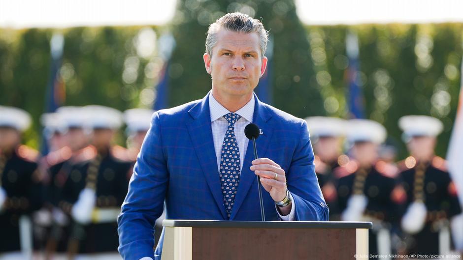 US: Pentagon chief Hegseth summons generals to rare meeting  DW  09/26/2025