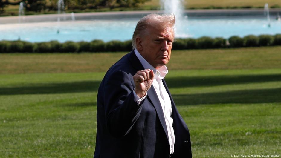 Američki predsednik Donald Tramp ispred Bele kuće