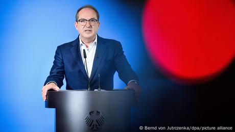 Γερμανία: Όταν συζητούν για τον πόλεμο στα σχολεία