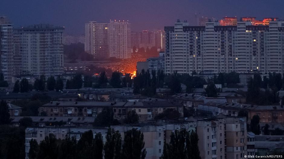 Нічна атака РФ: у Києві перебої зі світлом і водопостачанням
