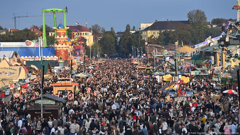Oktoberfest po 190. put u Minhenu - ovako je izgledalo u nedelju 28. septembra