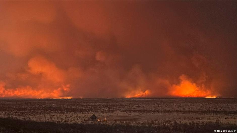 Wildfeuer in Namibia verwüstet Etosha-Nationalpark
