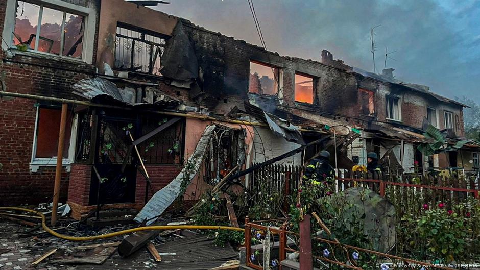 Ukraine updates: Deadly Russian drone strikes continue DW 09/30/2025