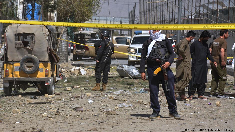 Pakistan: Dozens killed in clashes with Baloch separatists