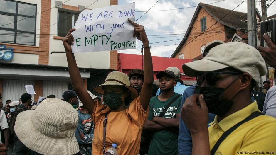 „Dosta nam je vaših praznih obećanja“ - na Madagaskaru su veoma besni na političare