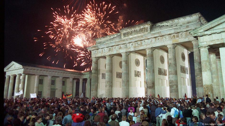 Germany news: Merz and Macron mark 35 years of German unity